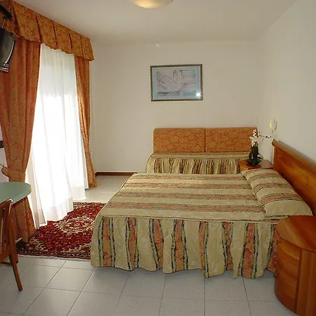 Hotel La Pigna 3*