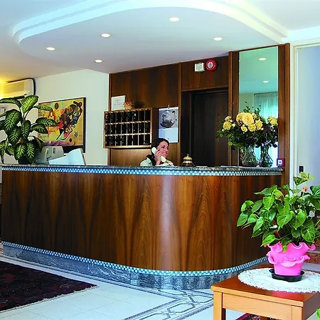 Hotel La Pigna 3*